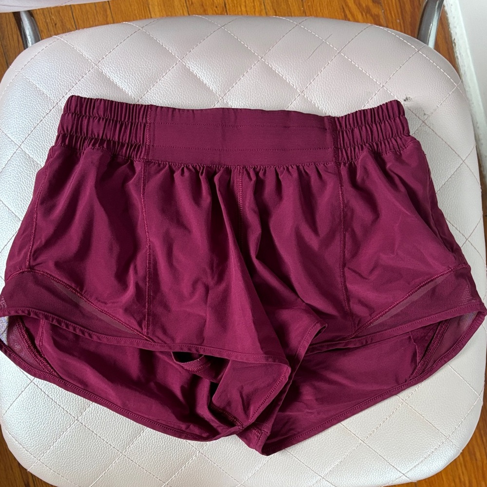 lululemon athletica hotty hot shorts
